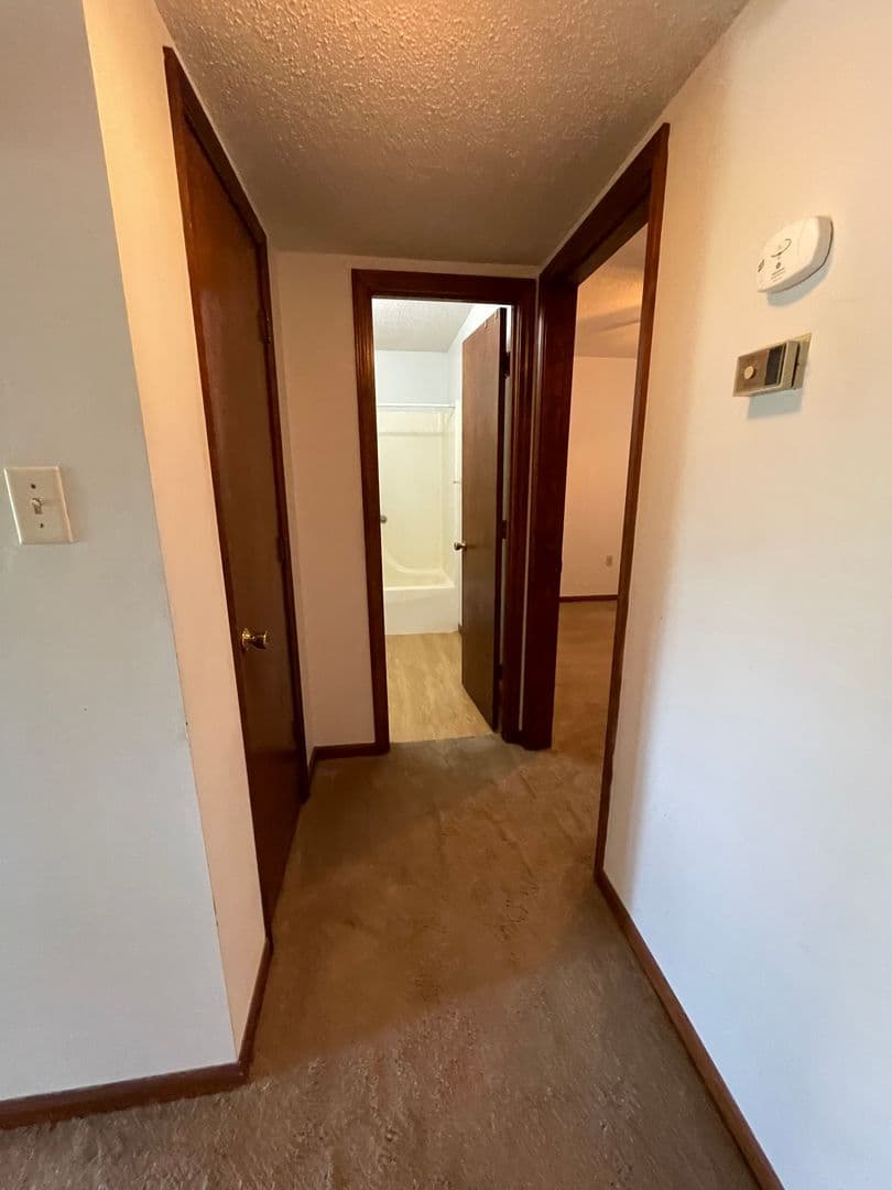 Columbia Apartment: 106 Southampton Dr - 4601 Bethel St