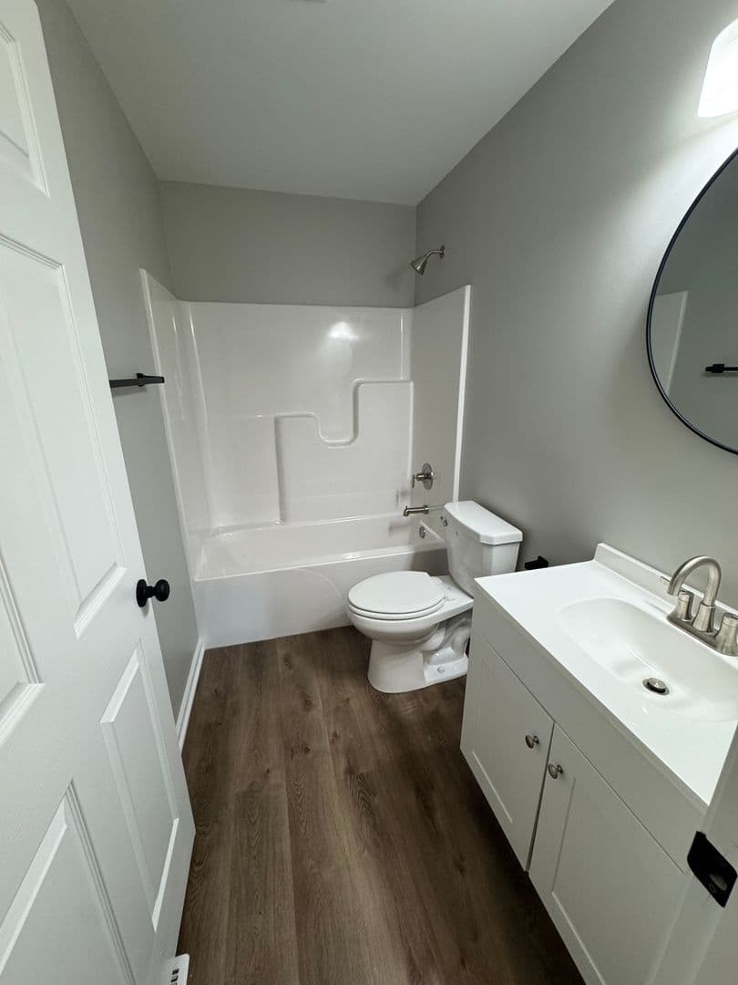 Columbia Apartment: 1301 McKee St.
