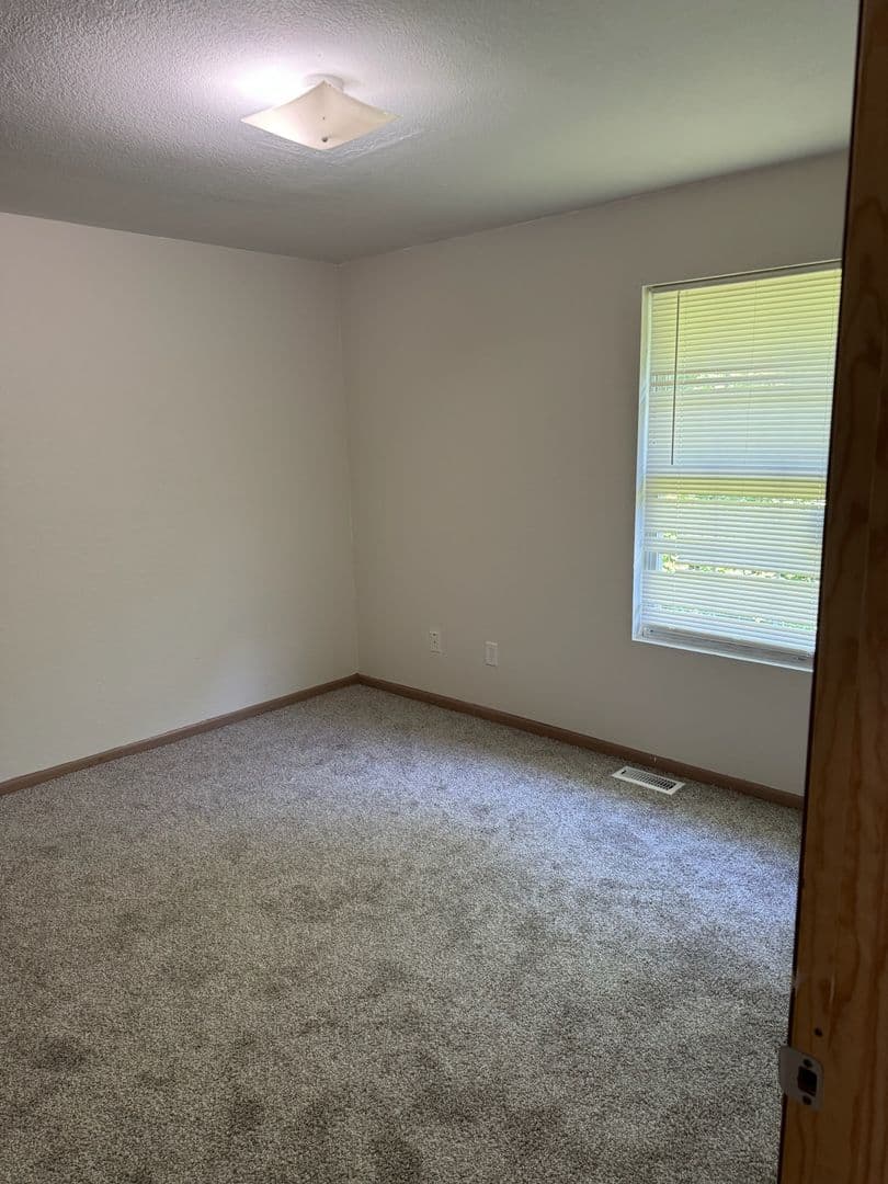 Columbia Apartment: 1717 - 1719 Hanover Blvd.