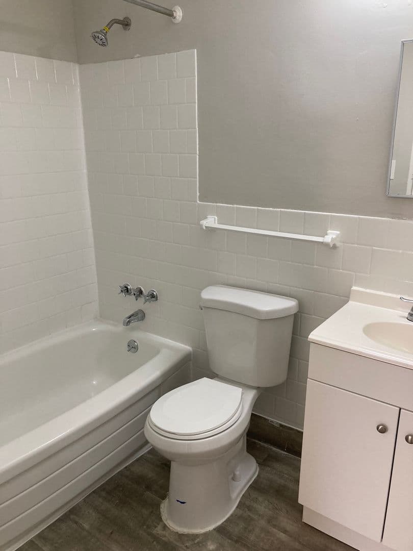 Baltimore Apartment: 5700-5706 Radecke