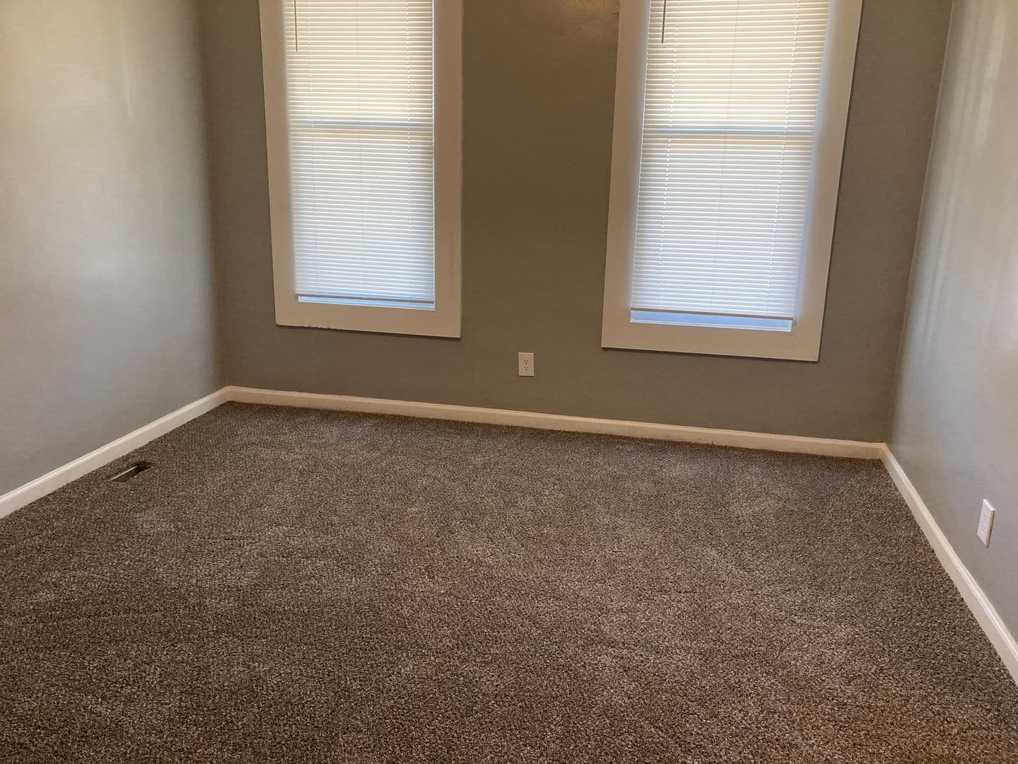 Baltimore Apartment: 3225 Cliftmont Avenue