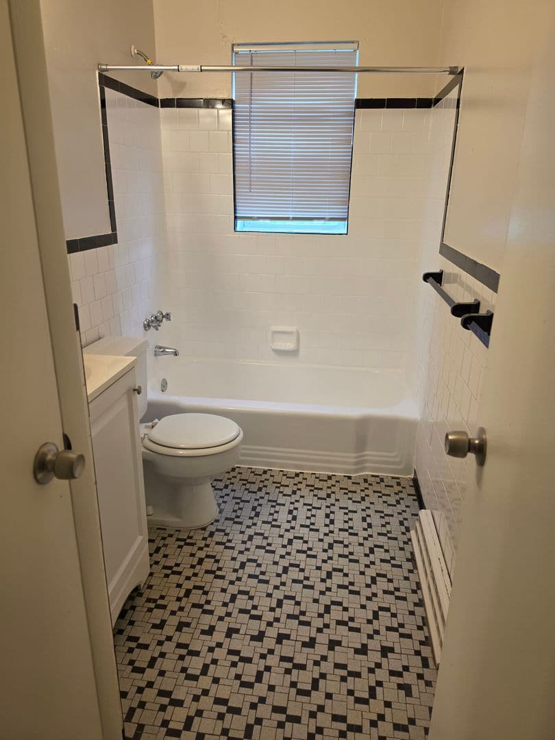 Baltimore Apartment: 3602 Monterey Road