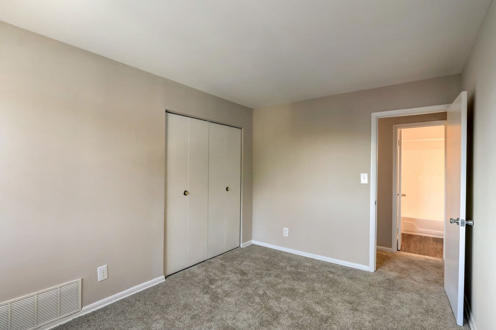 Baltimore Apartment: 4738 Wakefield Rd.