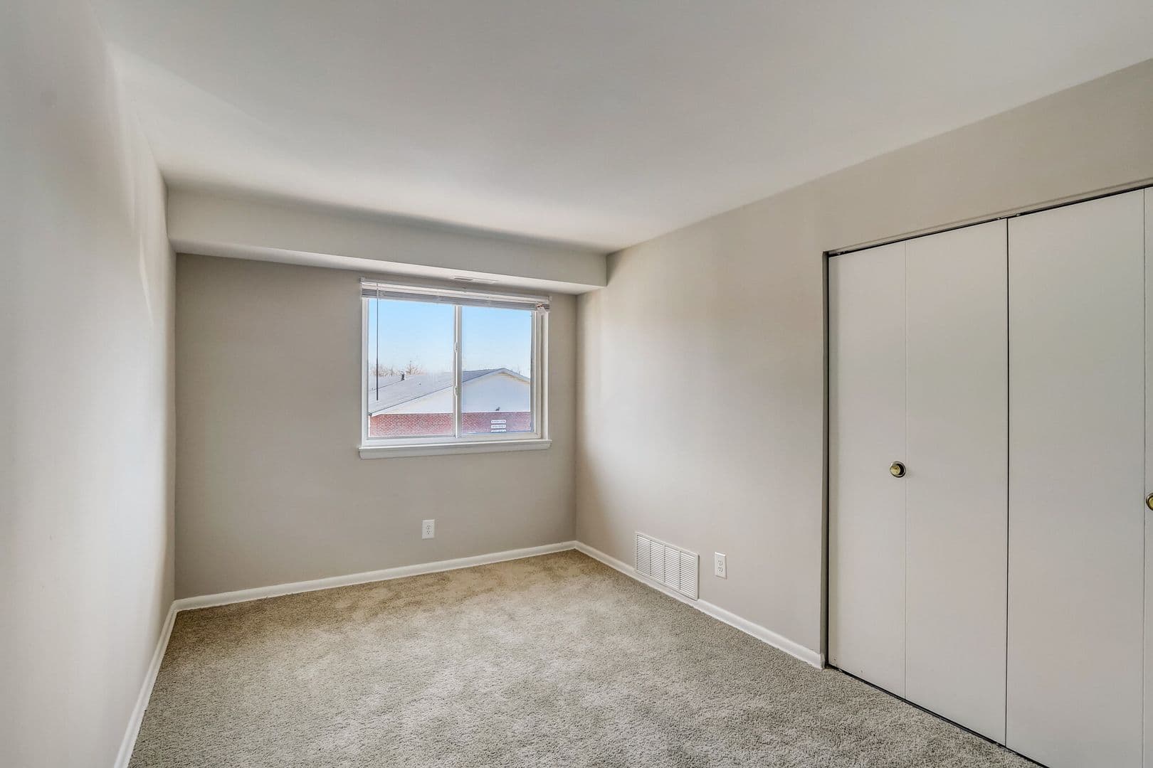 Baltimore Apartment: 4738 Wakefield Rd.