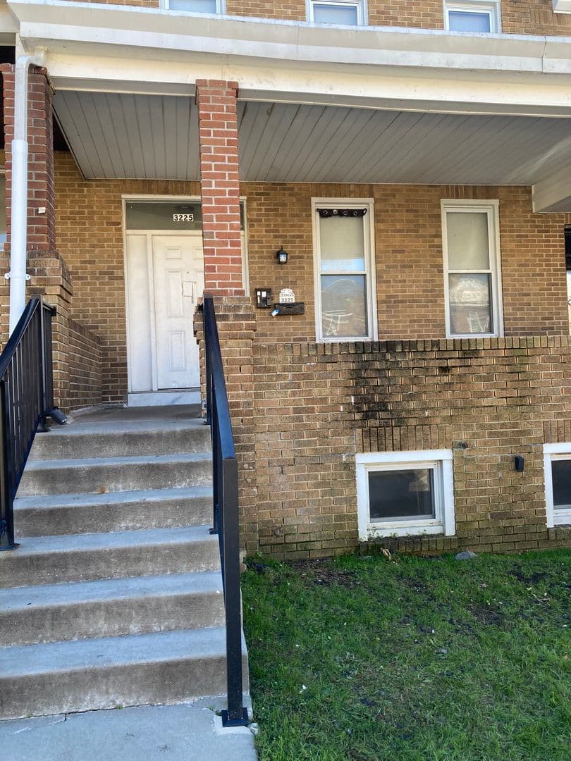Baltimore Apartment: 3225 Cliftmont Avenue