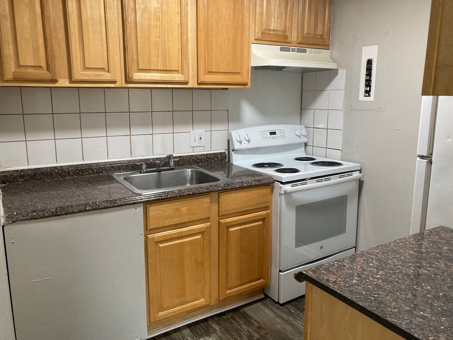 Baltimore Apartment: 5700-5706 Radecke