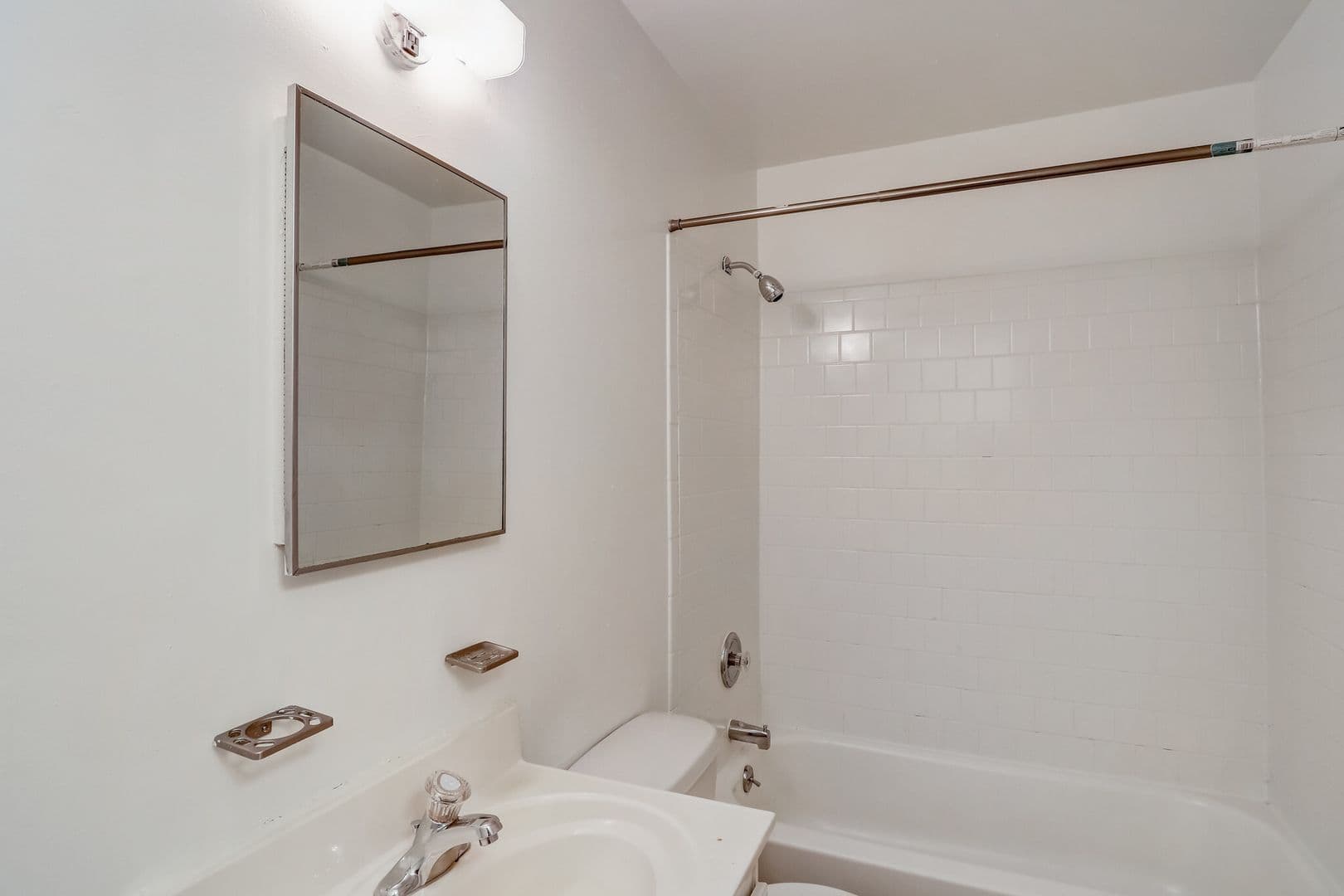 Baltimore Apartment: 4738 Wakefield Rd.