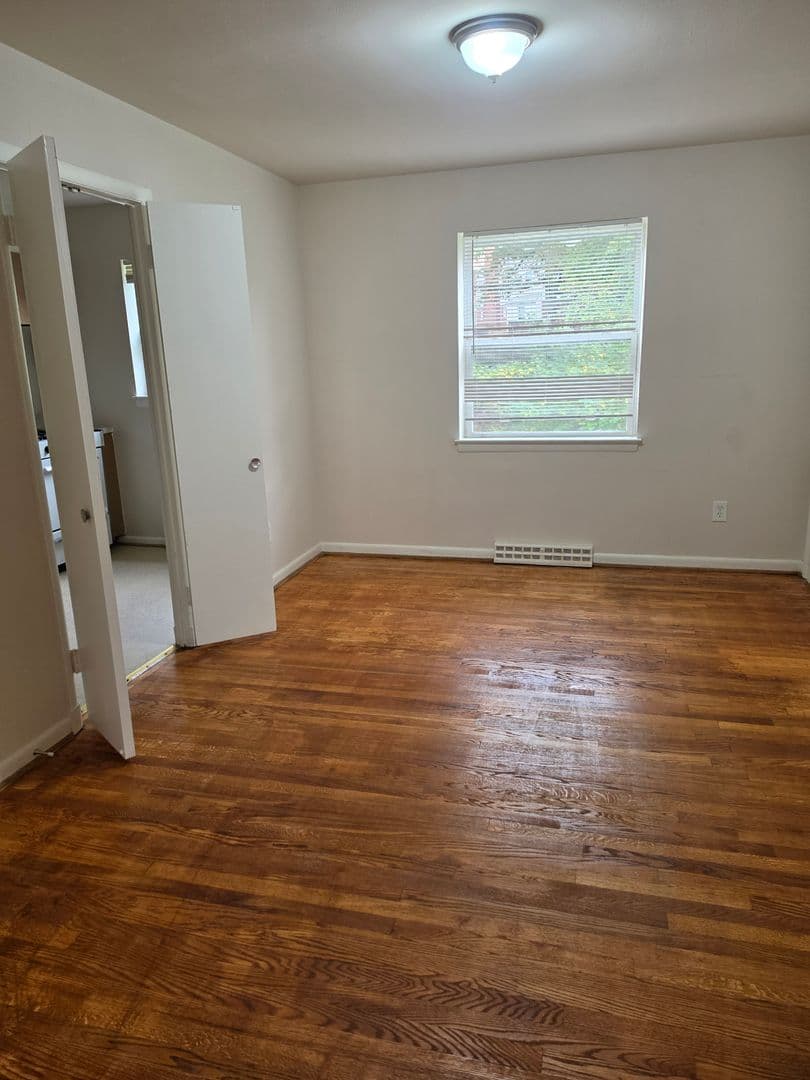 Baltimore Apartment: 3602 Monterey Road