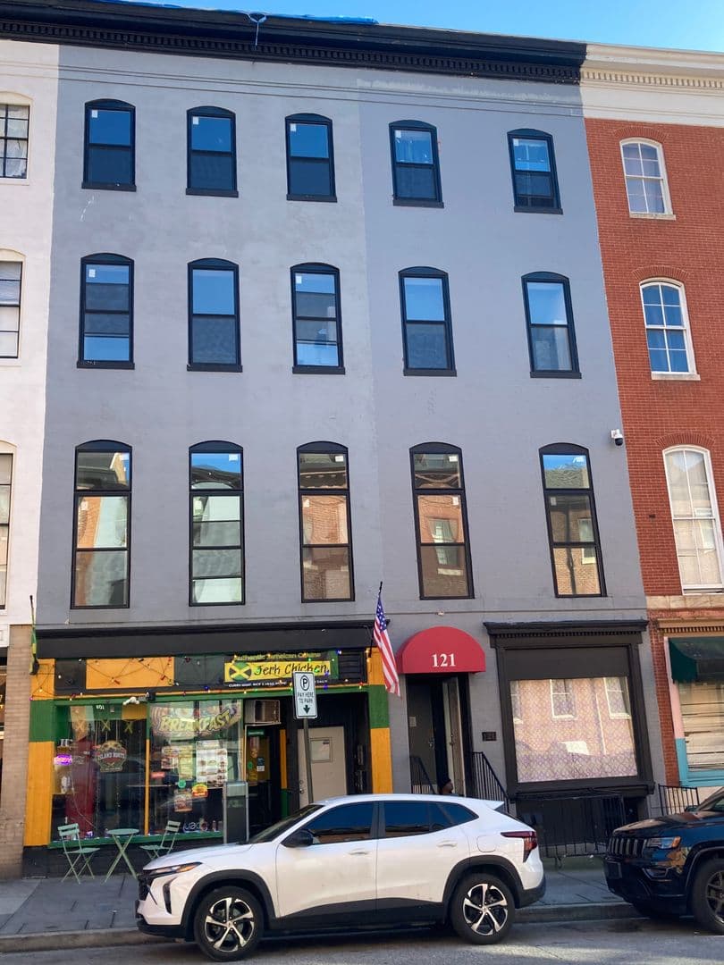 Baltimore Apartment: 119 West Saratoga Street