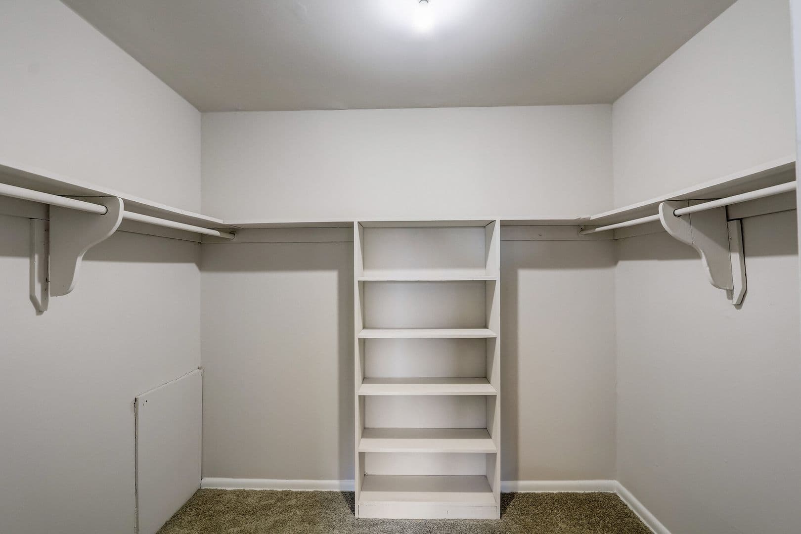 Baltimore Apartment: 4738 Wakefield Rd.