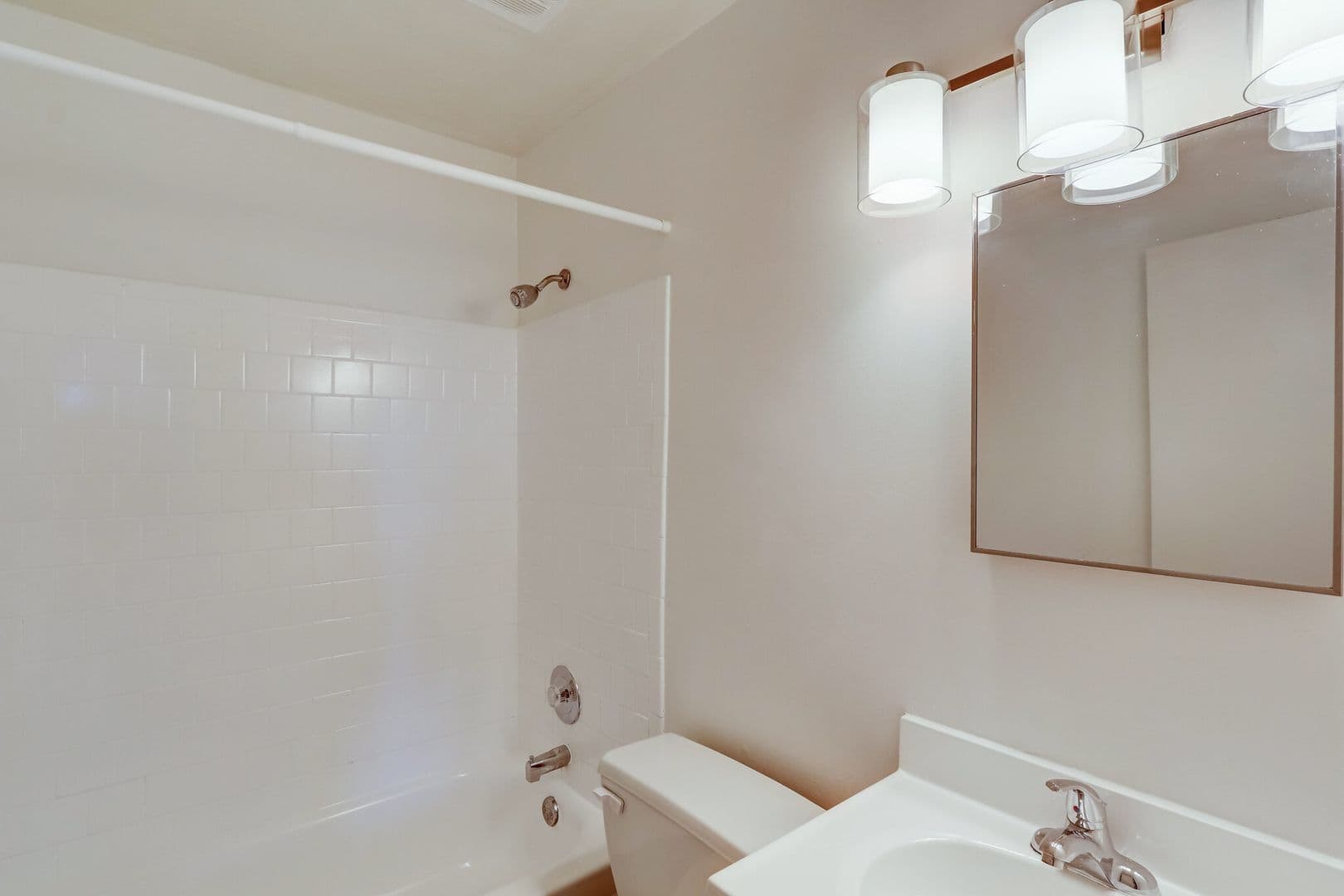 Baltimore Apartment: 4738 Wakefield Rd.