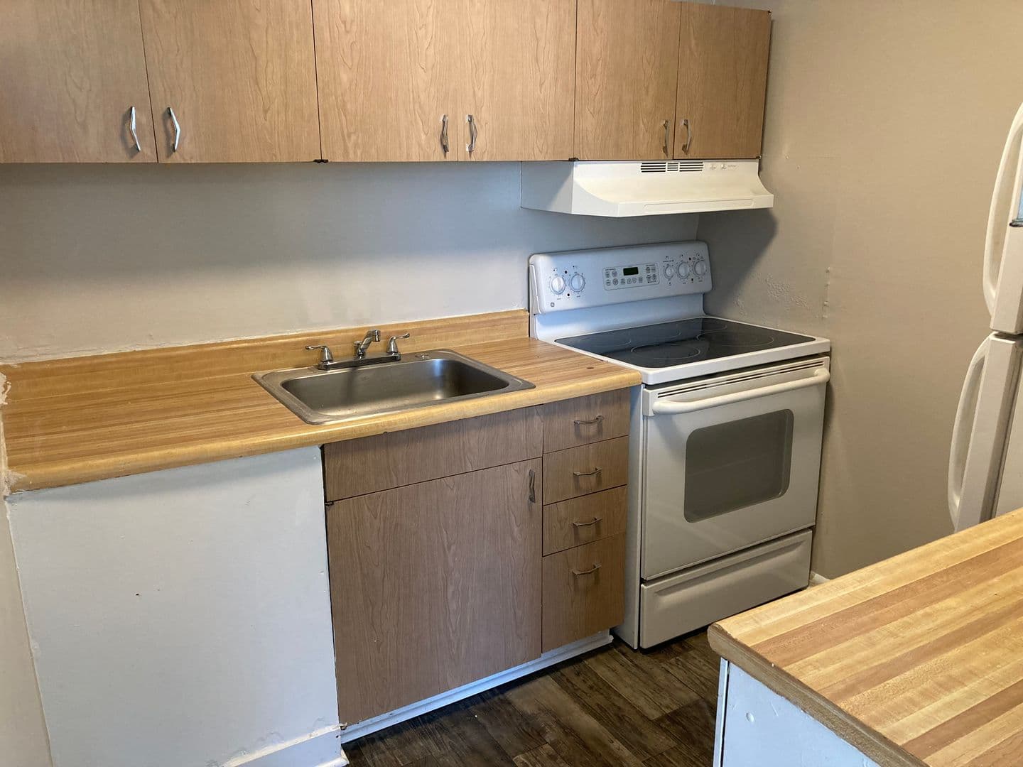 Baltimore Apartment: 5700-5706 Radecke