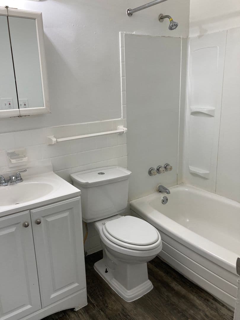 Baltimore Apartment: 5700-5706 Radecke