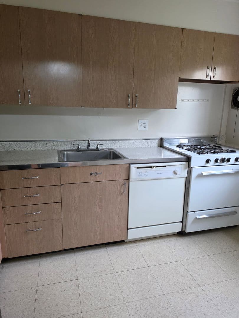 Baltimore Apartment: 3602 Monterey Road