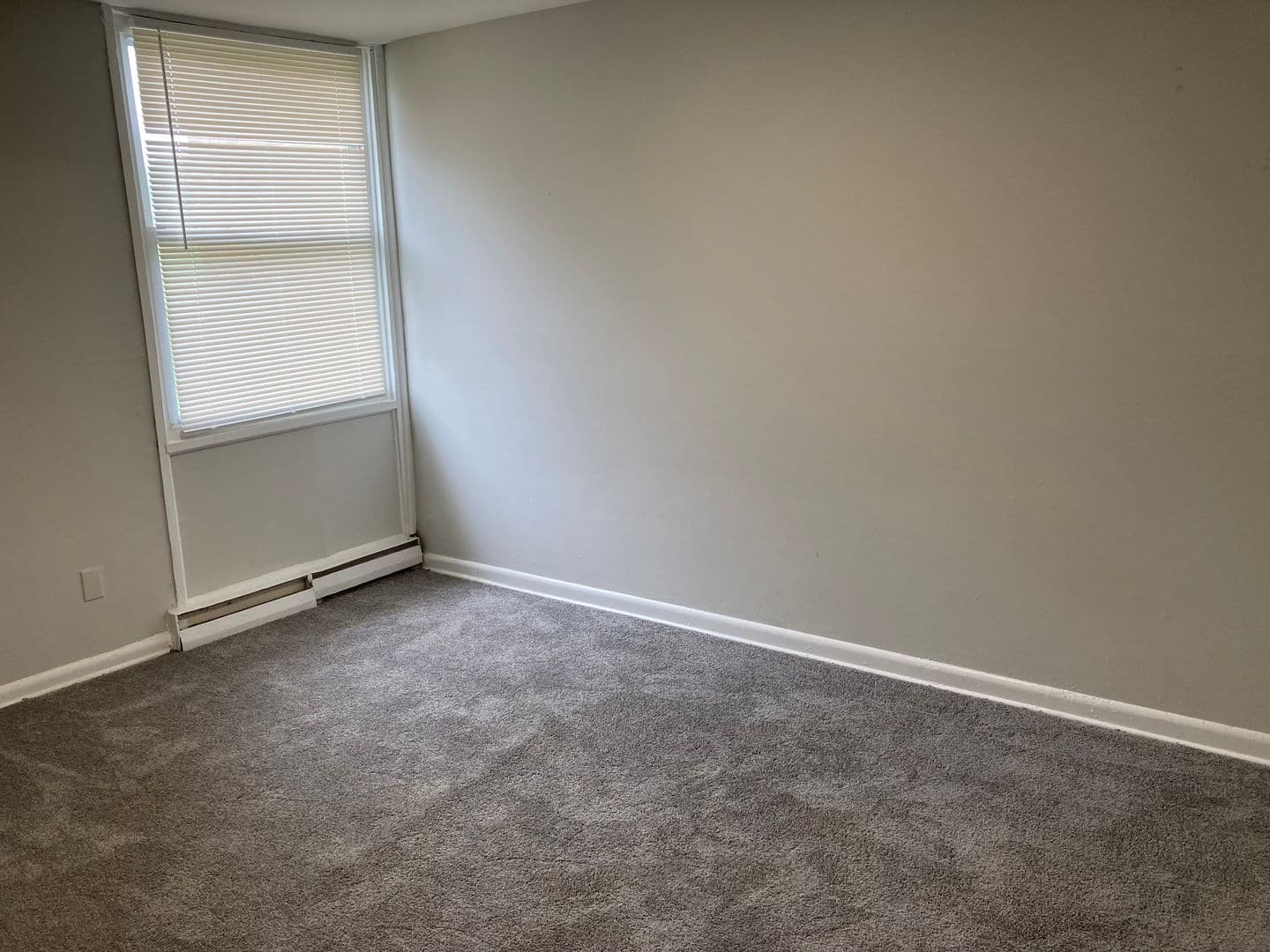 Baltimore Apartment: 5700-5706 Radecke