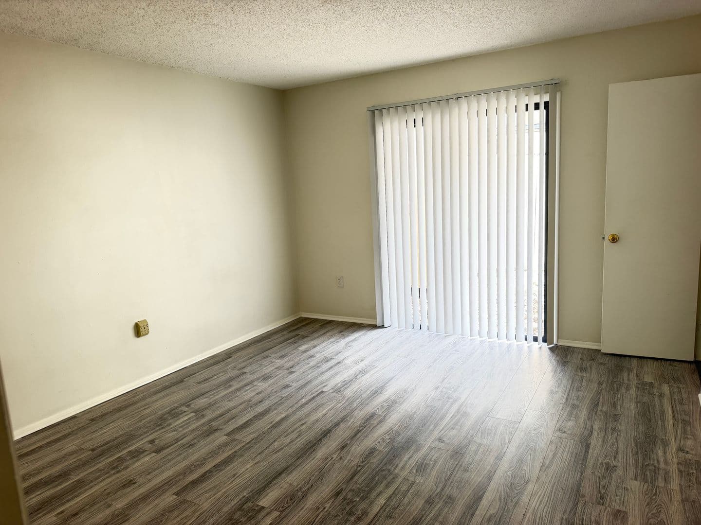 Winter Springs Townhome: 355 San Miguel St.