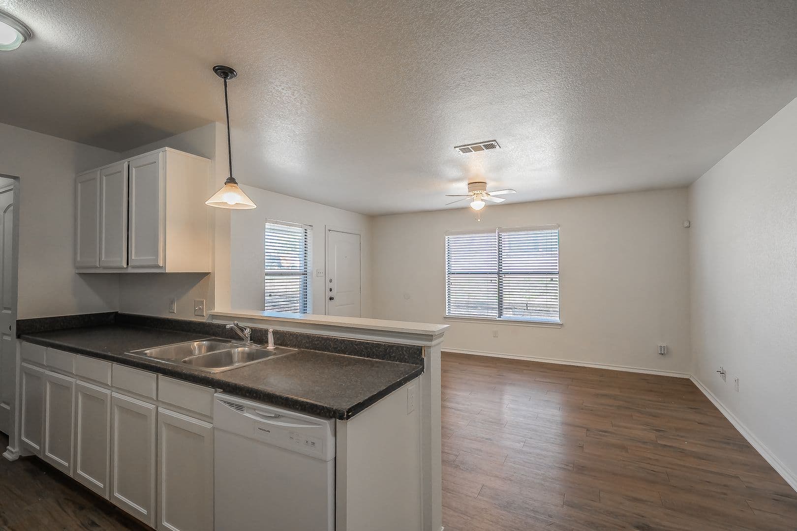 Fort Worth House: 8121 Doreen Ave.