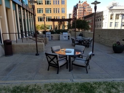 Fort Worth House: 500 Throckmorton St., #2502