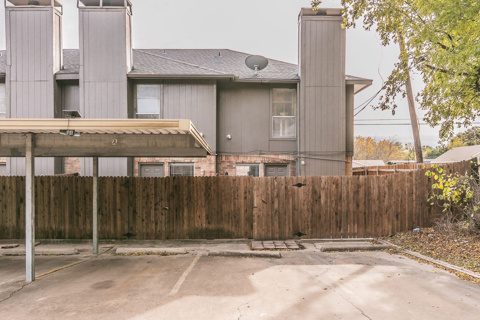 Fort Worth House: 7604 Chapin Road, Unit A