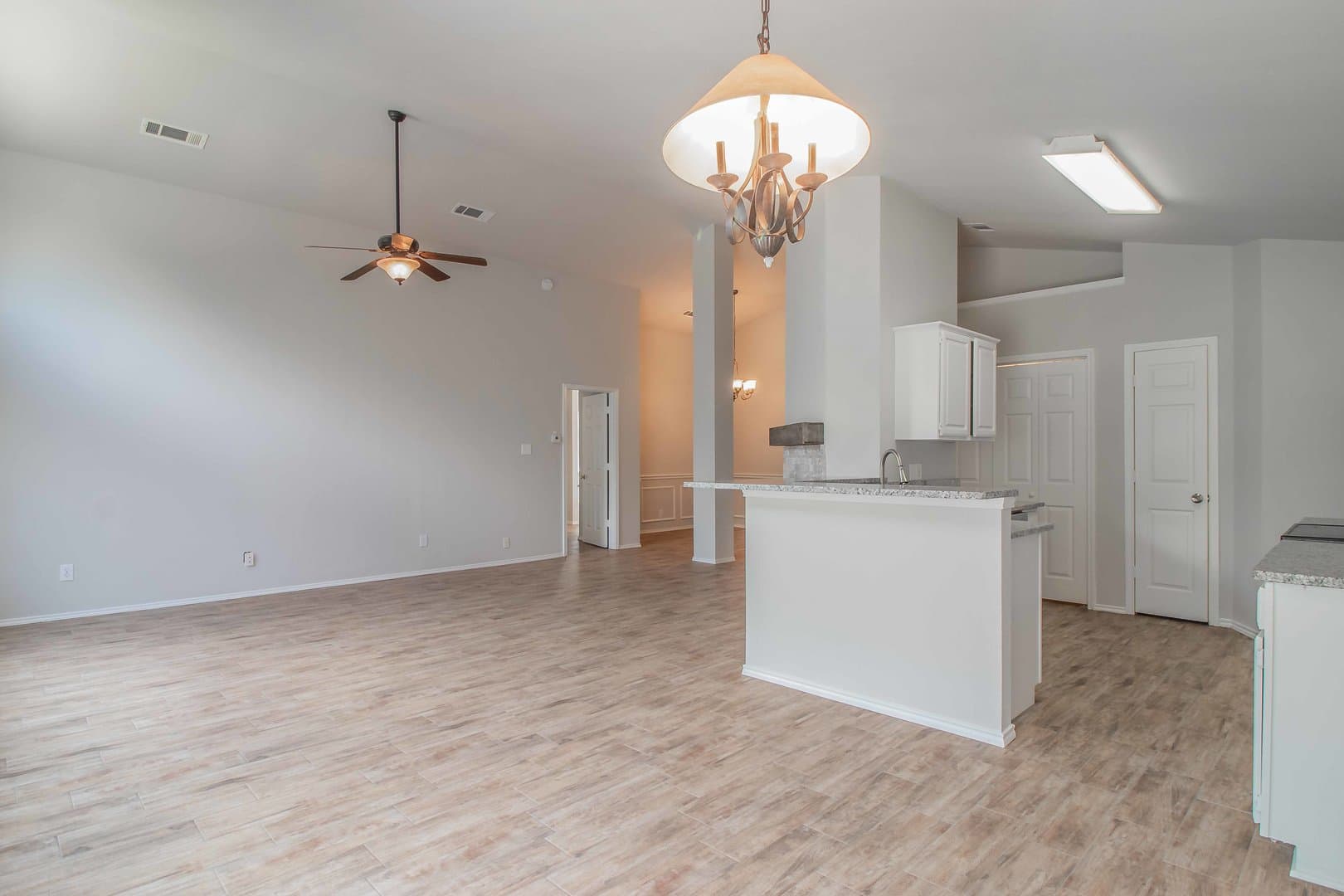 Aledo House: 437 Hillside Drive