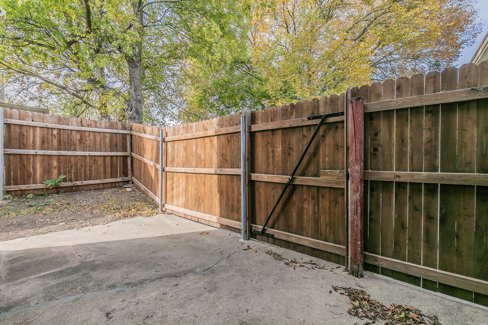 Fort Worth House: 7604 Chapin Road, Unit A