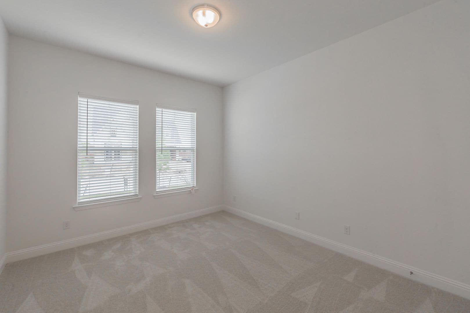 Aledo House: 105 Observation Dr. West