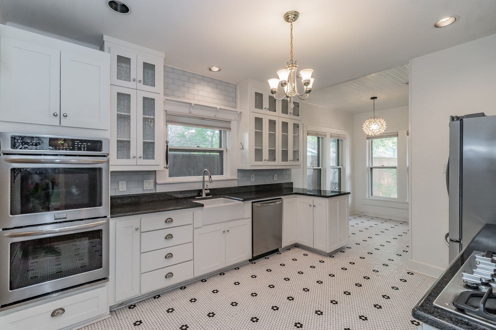 Fort Worth House: 2209 6th Avenue