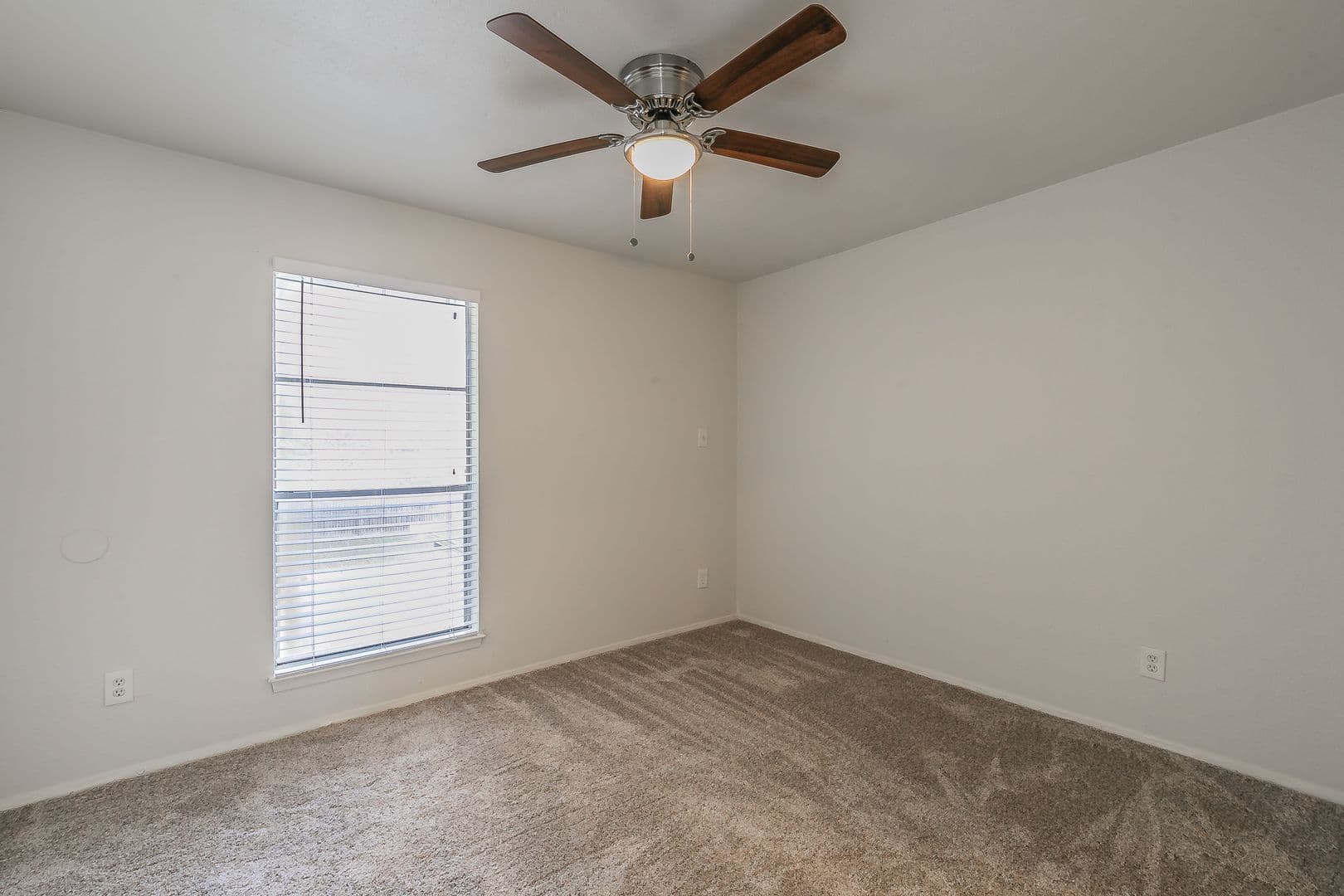 Fort Worth House: 7604 Chapin Road, Unit A