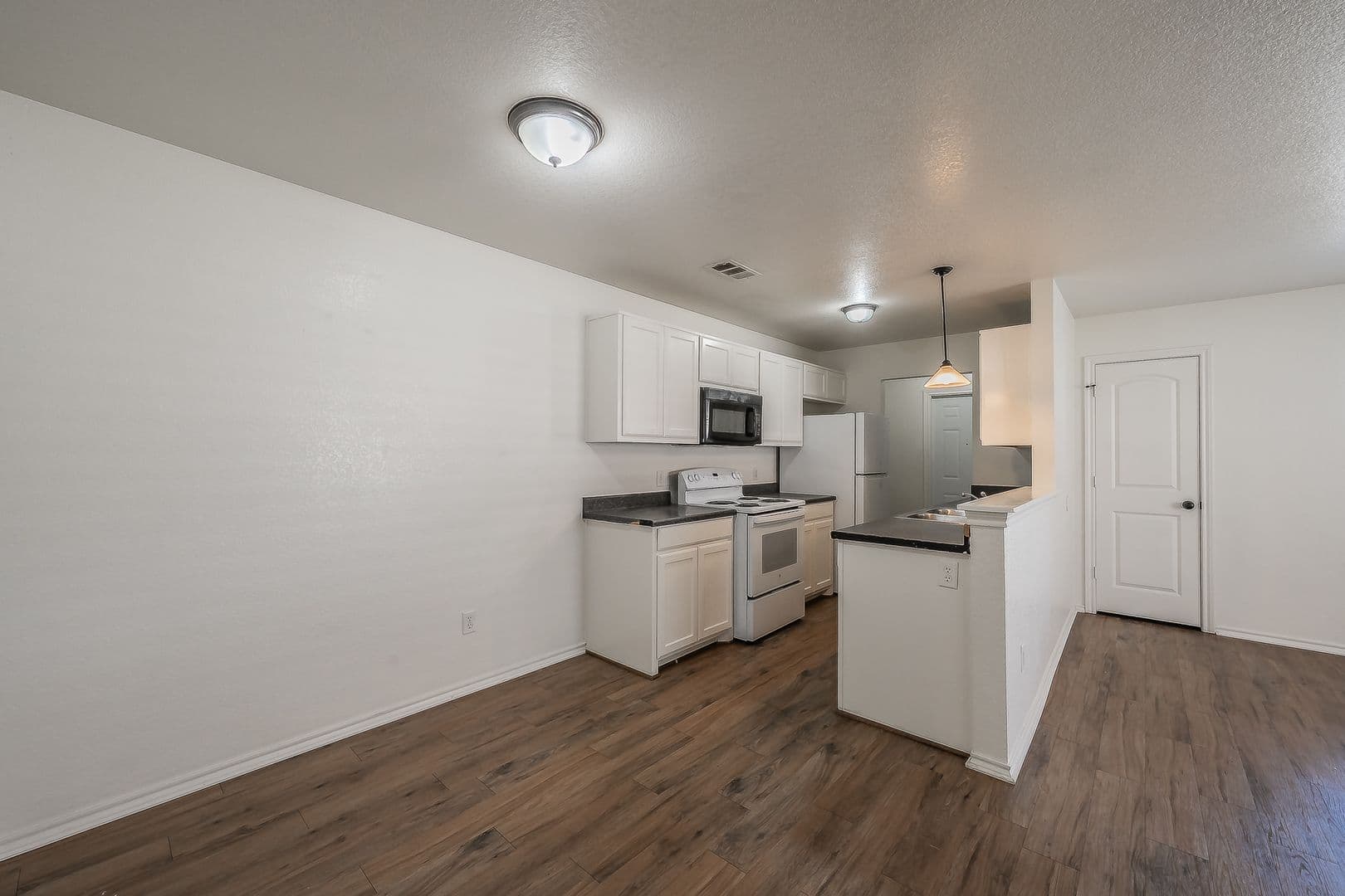 Fort Worth House: 8121 Doreen Ave.