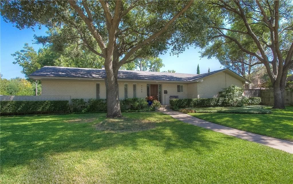 Fort Worth House: 4309 Sarita Drive