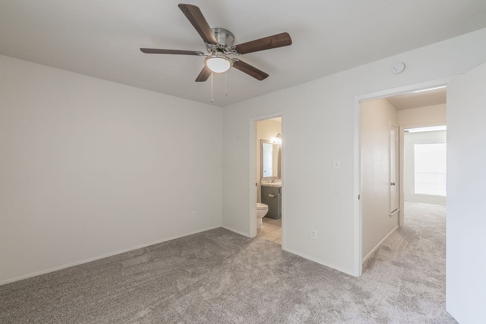 Fort Worth House: 7604 Chapin Road, Unit A