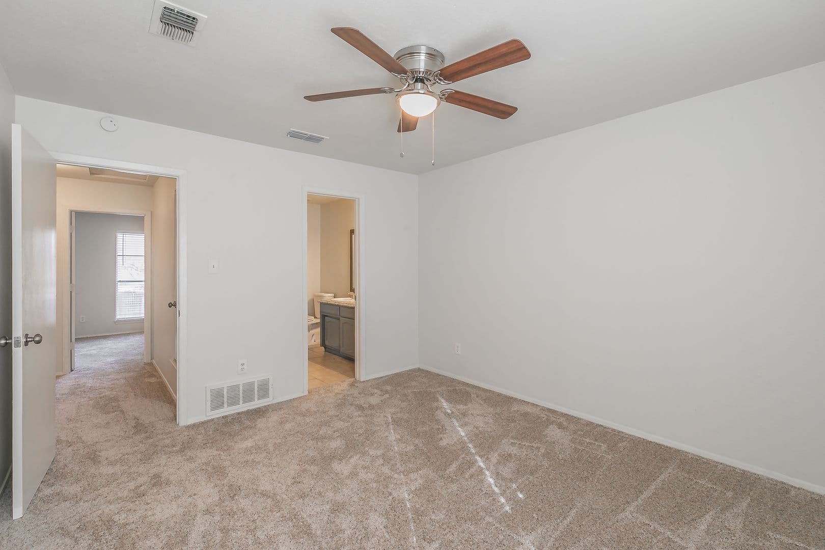 Fort Worth House: 7604 Chapin Road, Unit A