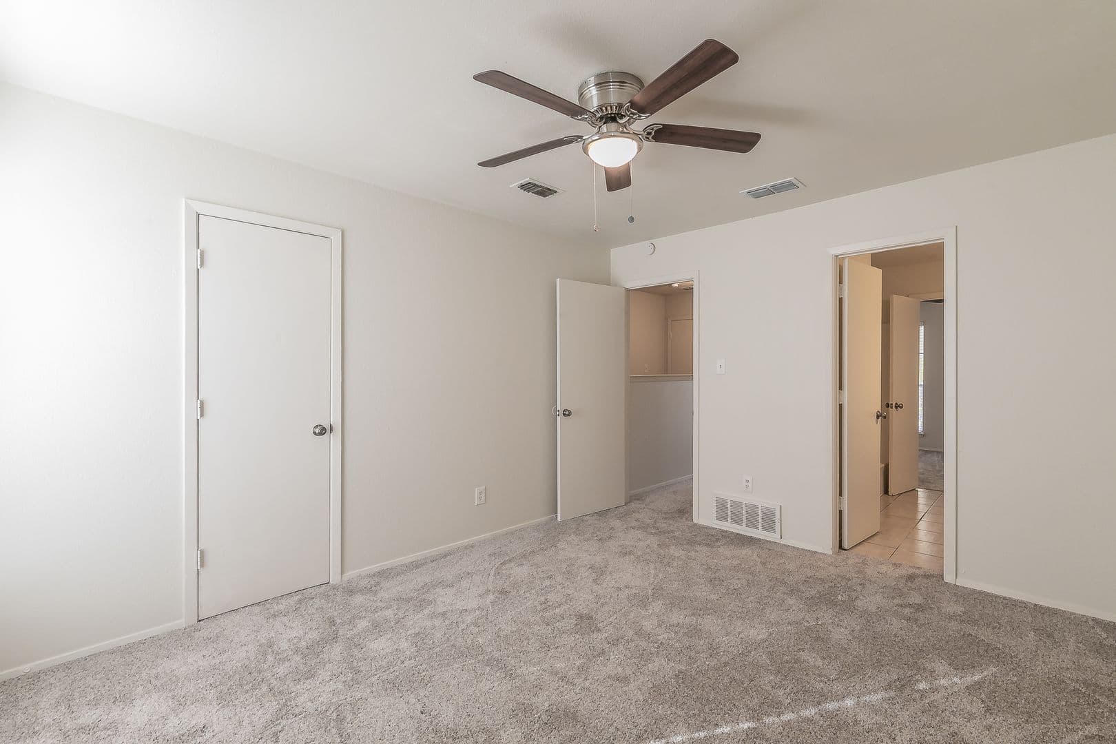 Fort Worth House: 7604 Chapin Road, Unit A