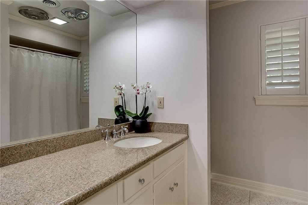 Fort Worth House: 4309 Sarita Drive
