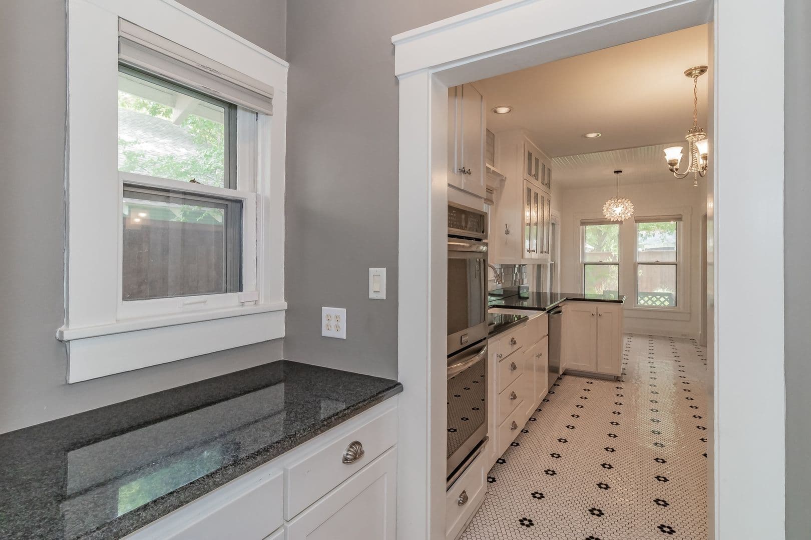 Fort Worth House: 2209 6th Avenue