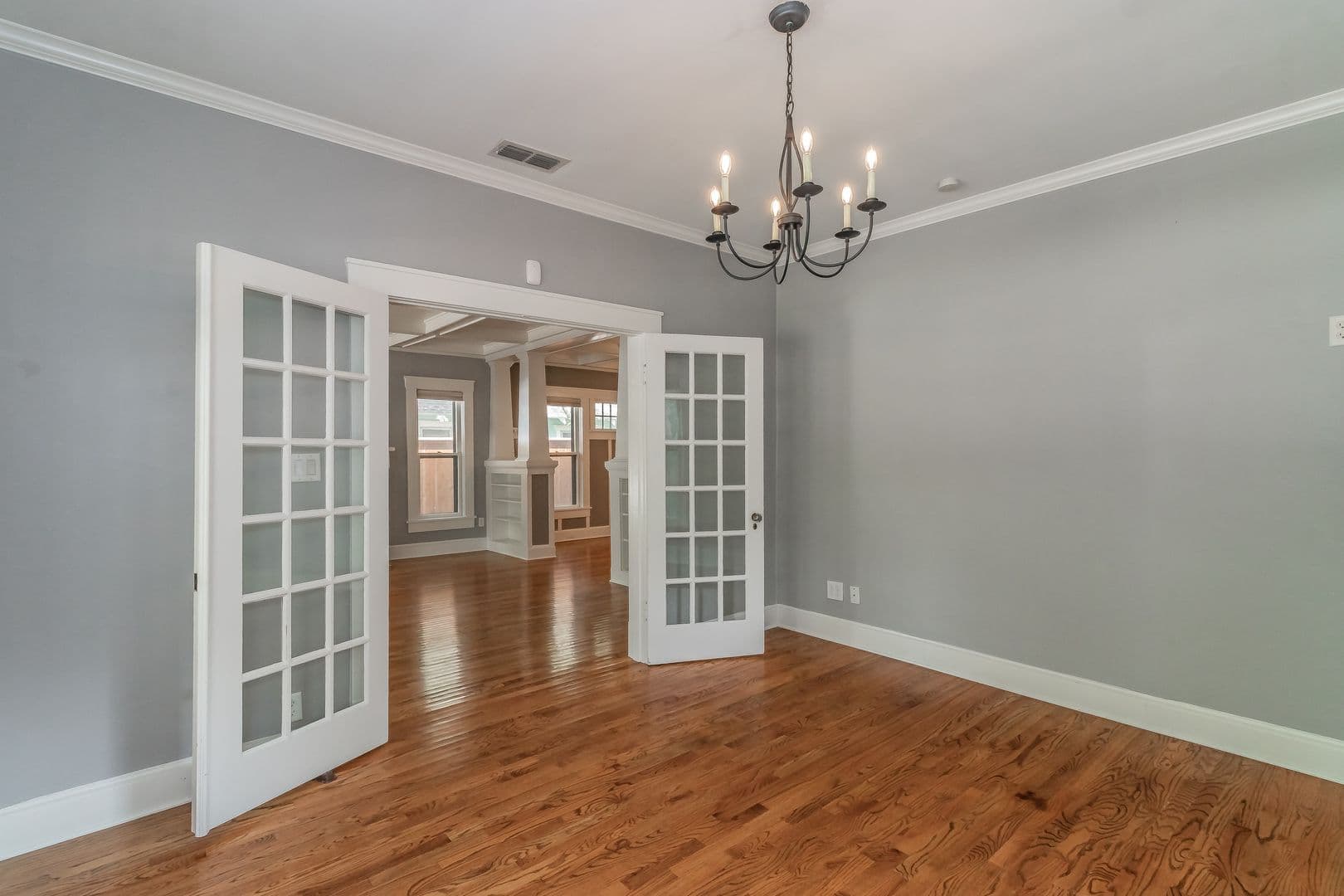 Fort Worth House: 2209 6th Avenue