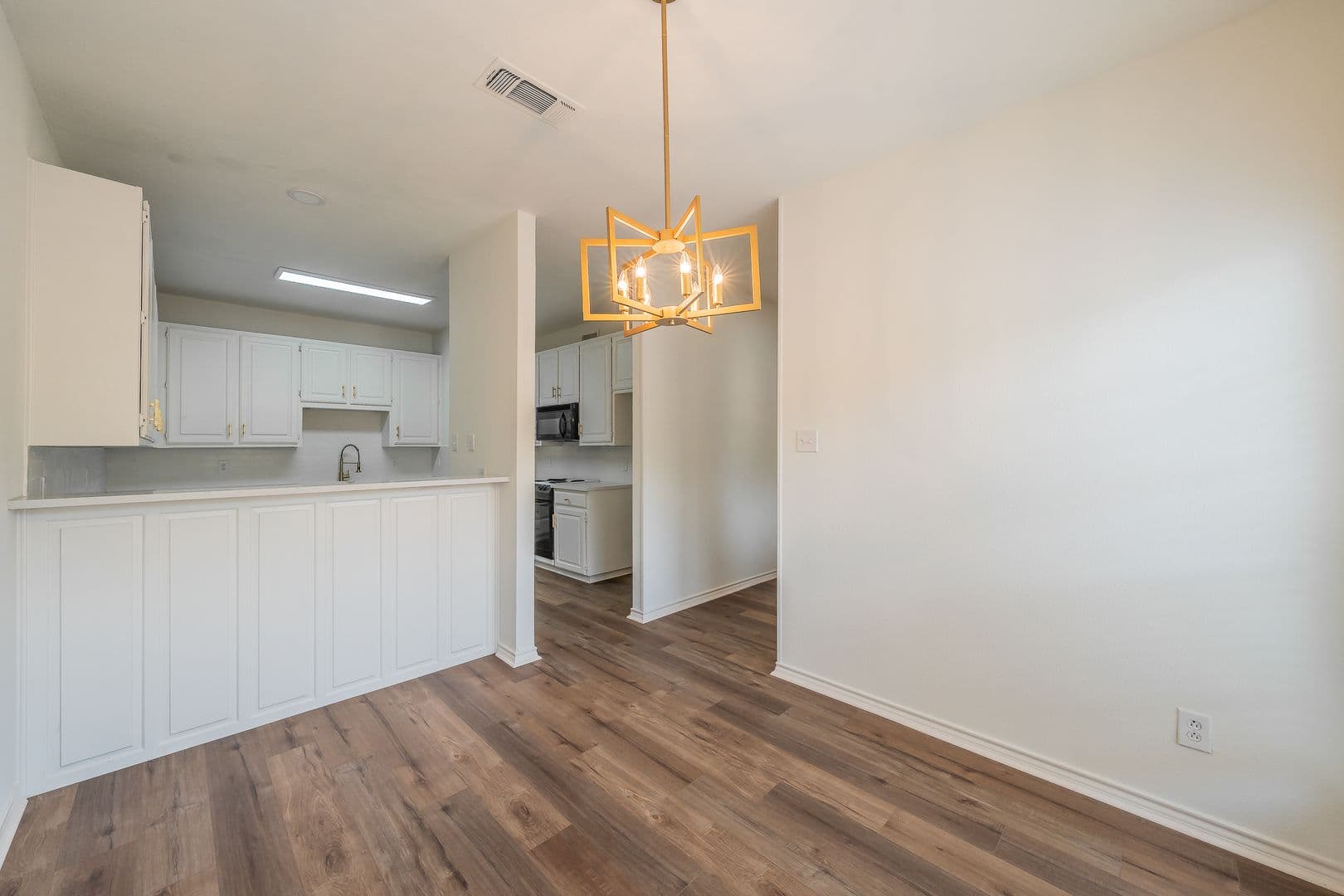 Fort Worth House: 5893 Westhaven Dr.