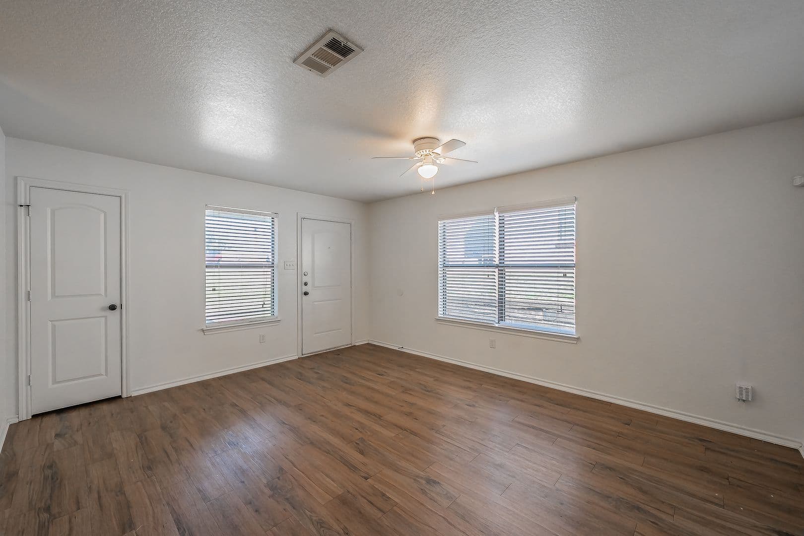 Fort Worth House: 8121 Doreen Ave.