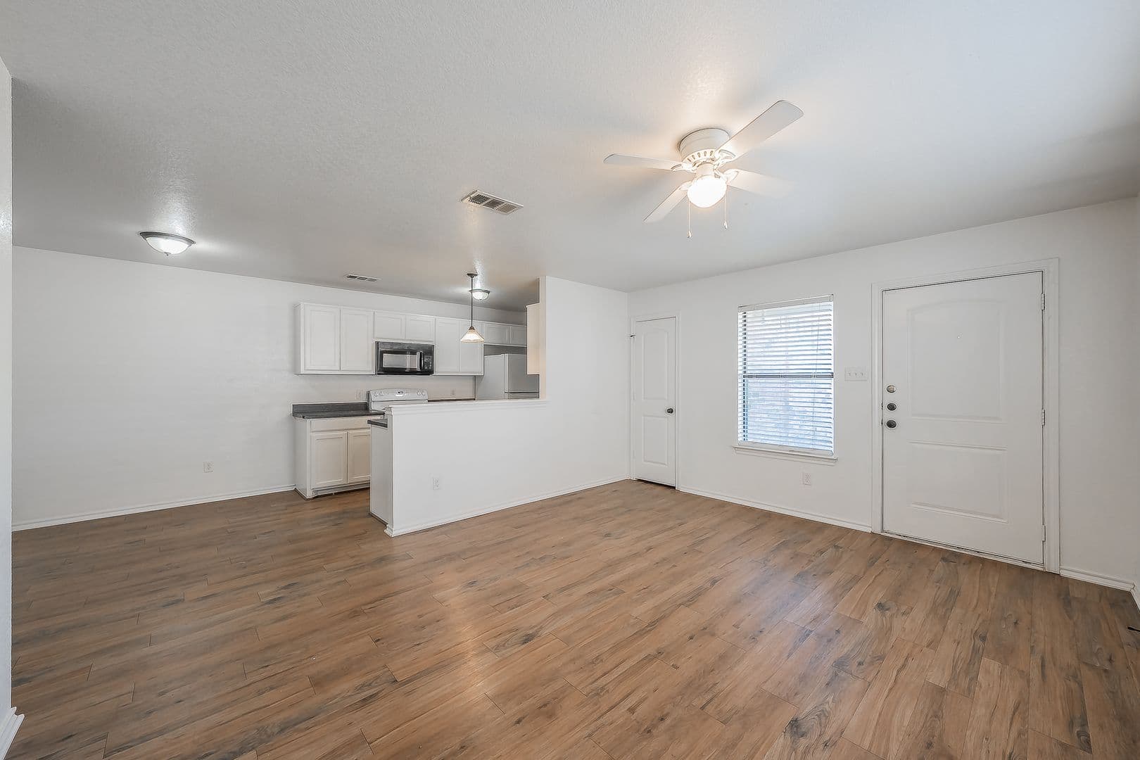 Fort Worth House: 8121 Doreen Ave.