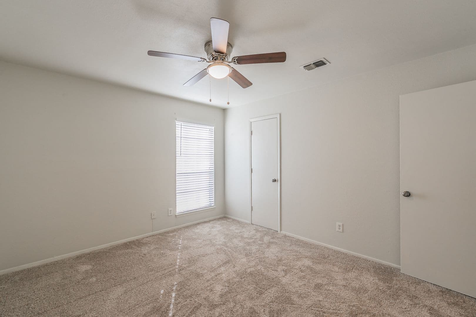 Fort Worth House: 7604 Chapin Road, Unit A