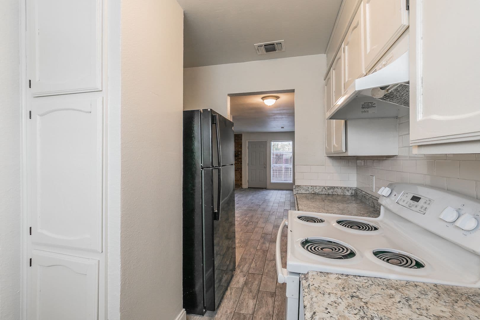 Fort Worth House: 7604 Chapin Road, Unit A