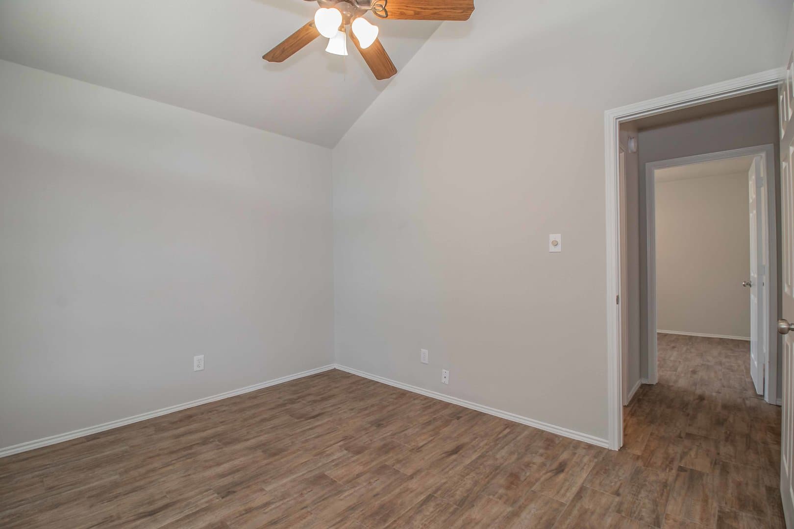 Aledo House: 437 Hillside Drive