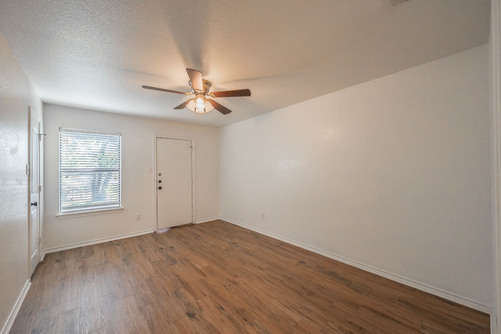 Fort Worth House: 8121 Doreen Ave.