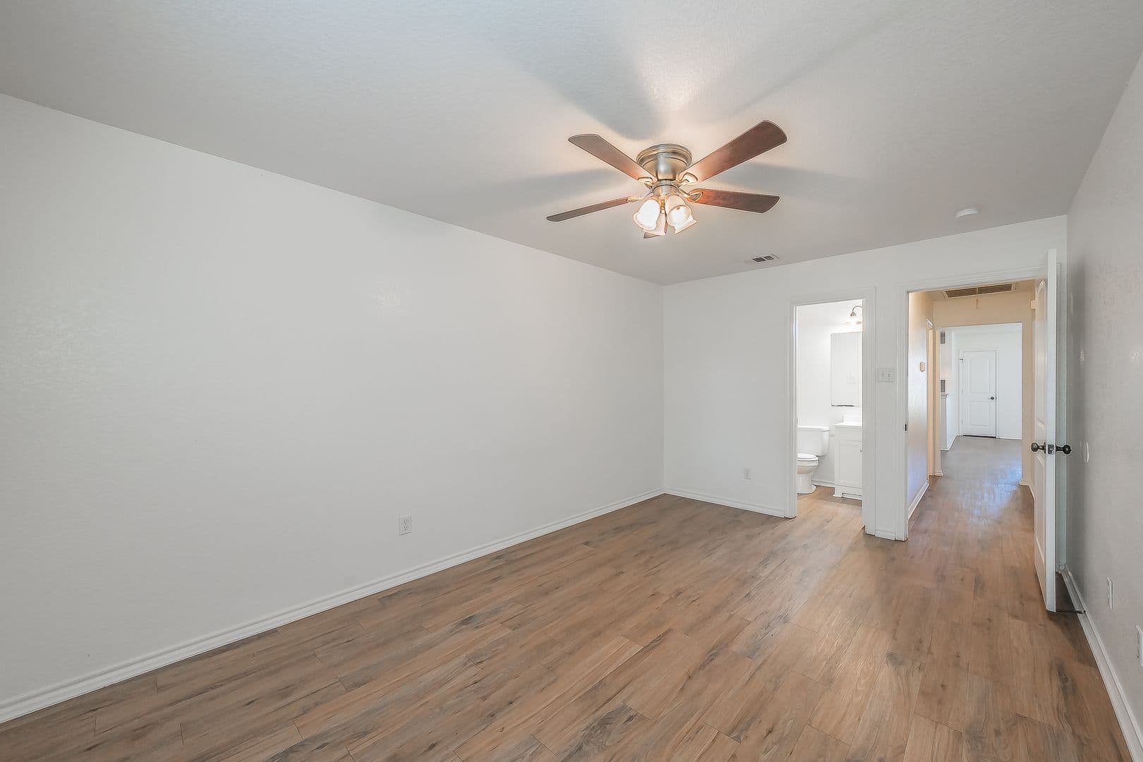 Fort Worth House: 8121 Doreen Ave.