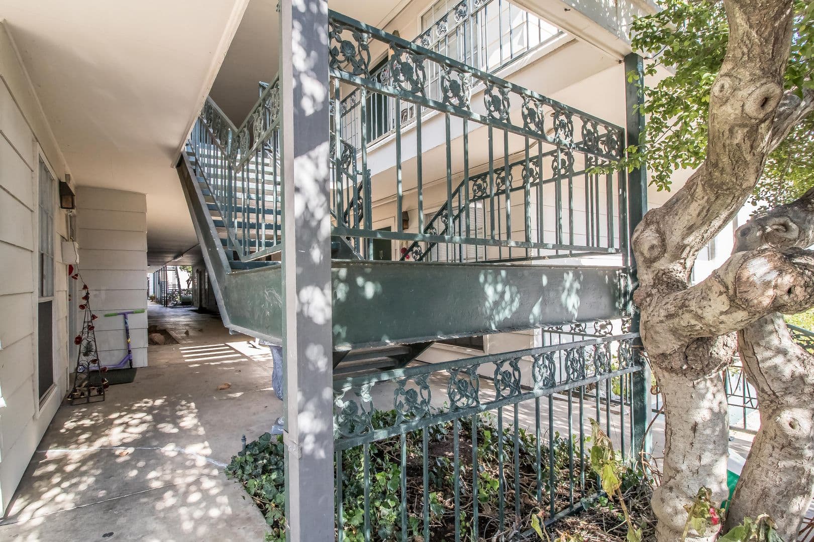Fort Worth House: 4901 Bryce Ave #A
