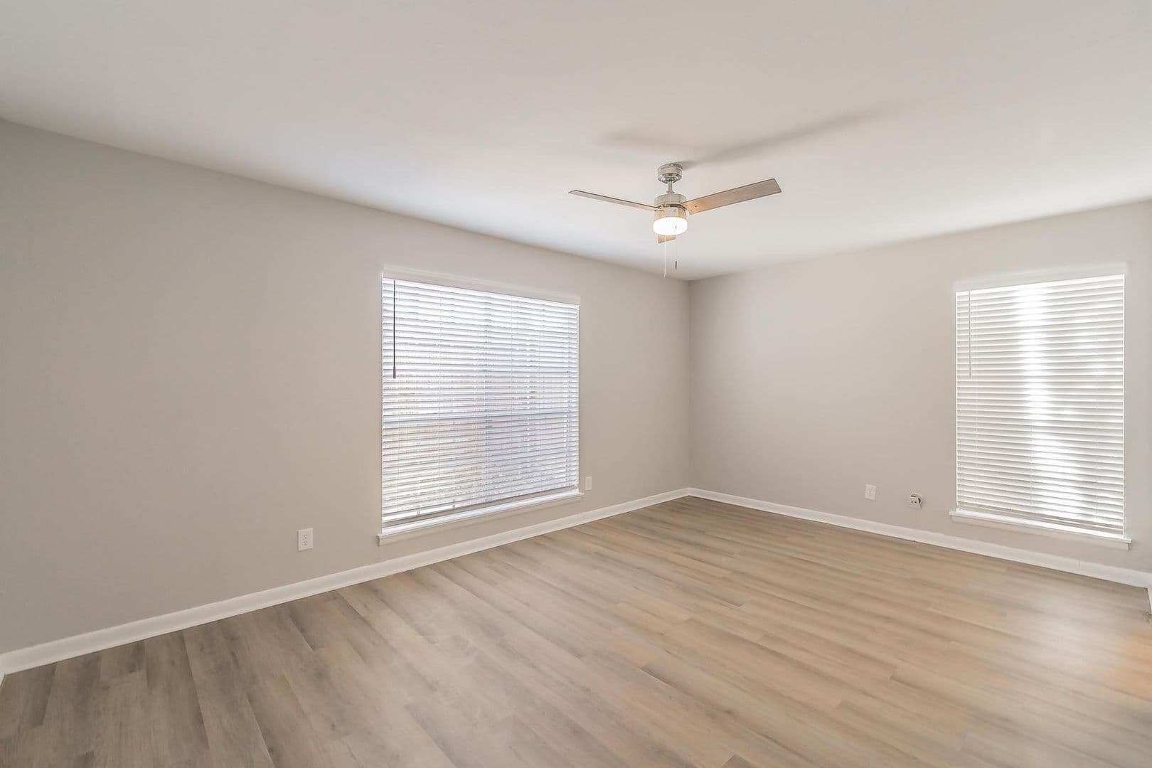 Fort Worth House: 4901 Bryce Ave #A