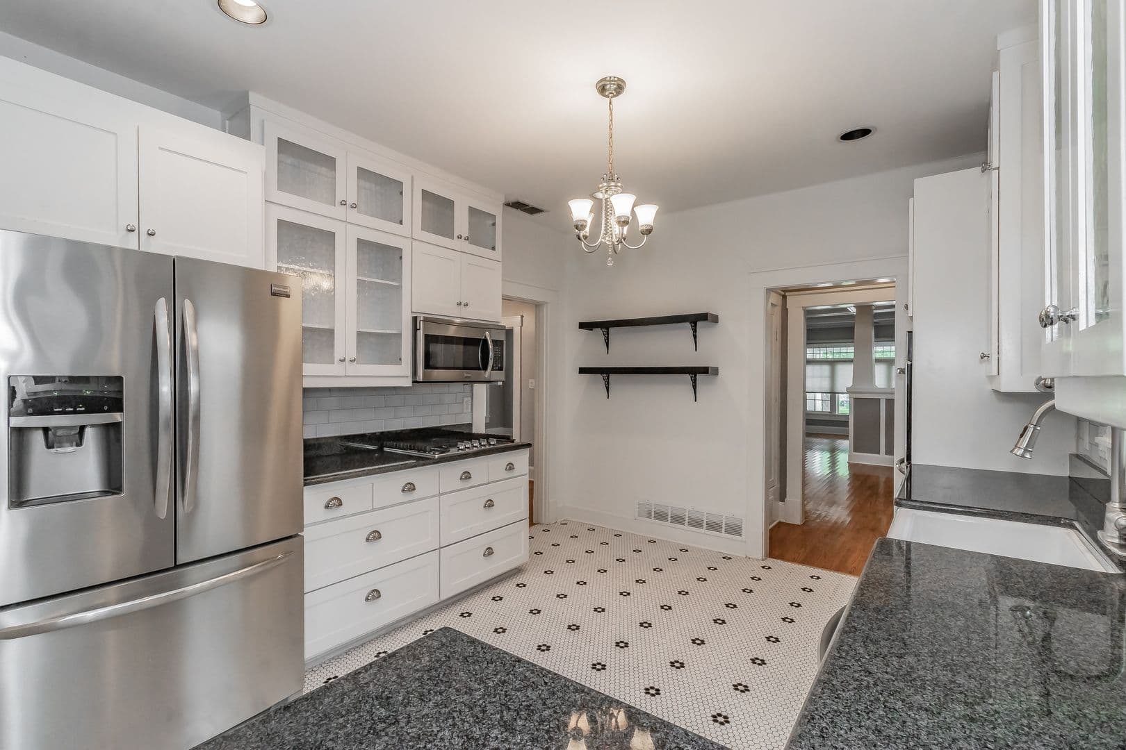 Fort Worth House: 2209 6th Avenue