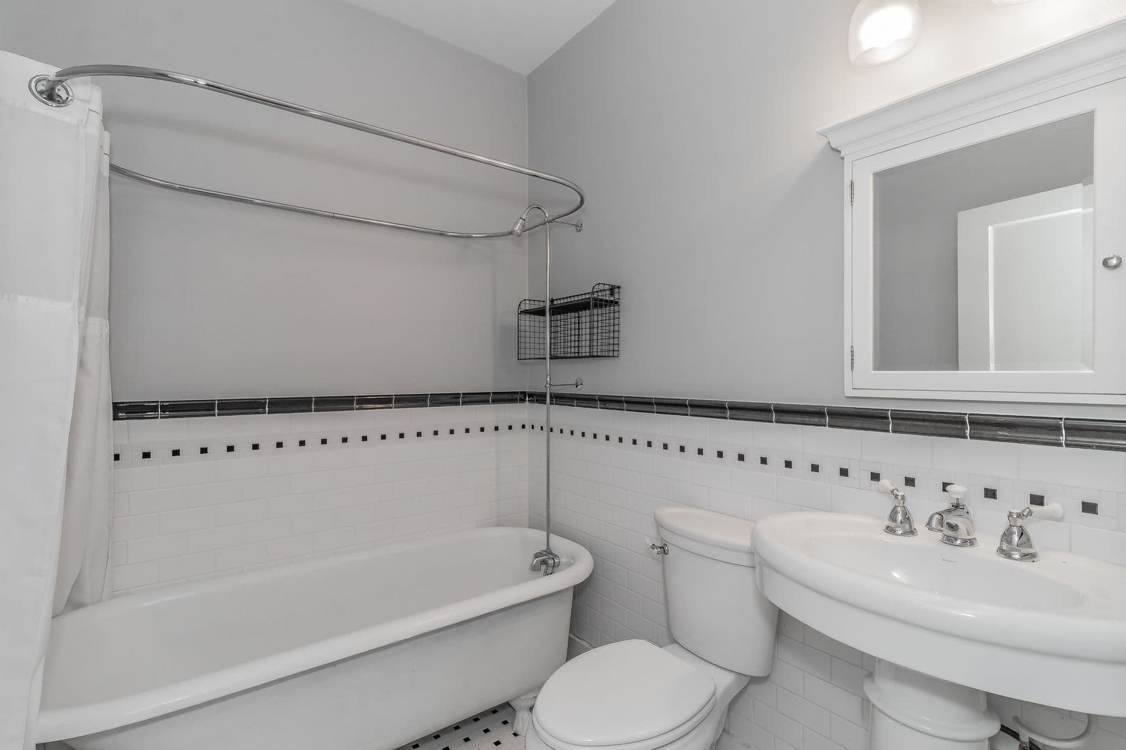 Fort Worth House: 2209 6th Avenue