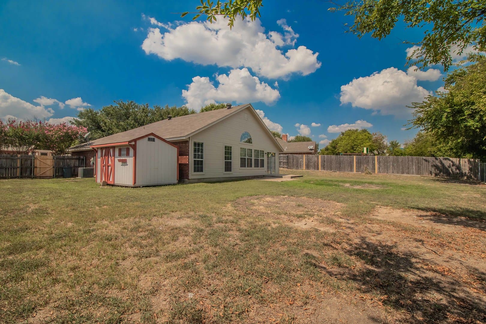 Aledo House: 437 Hillside Drive