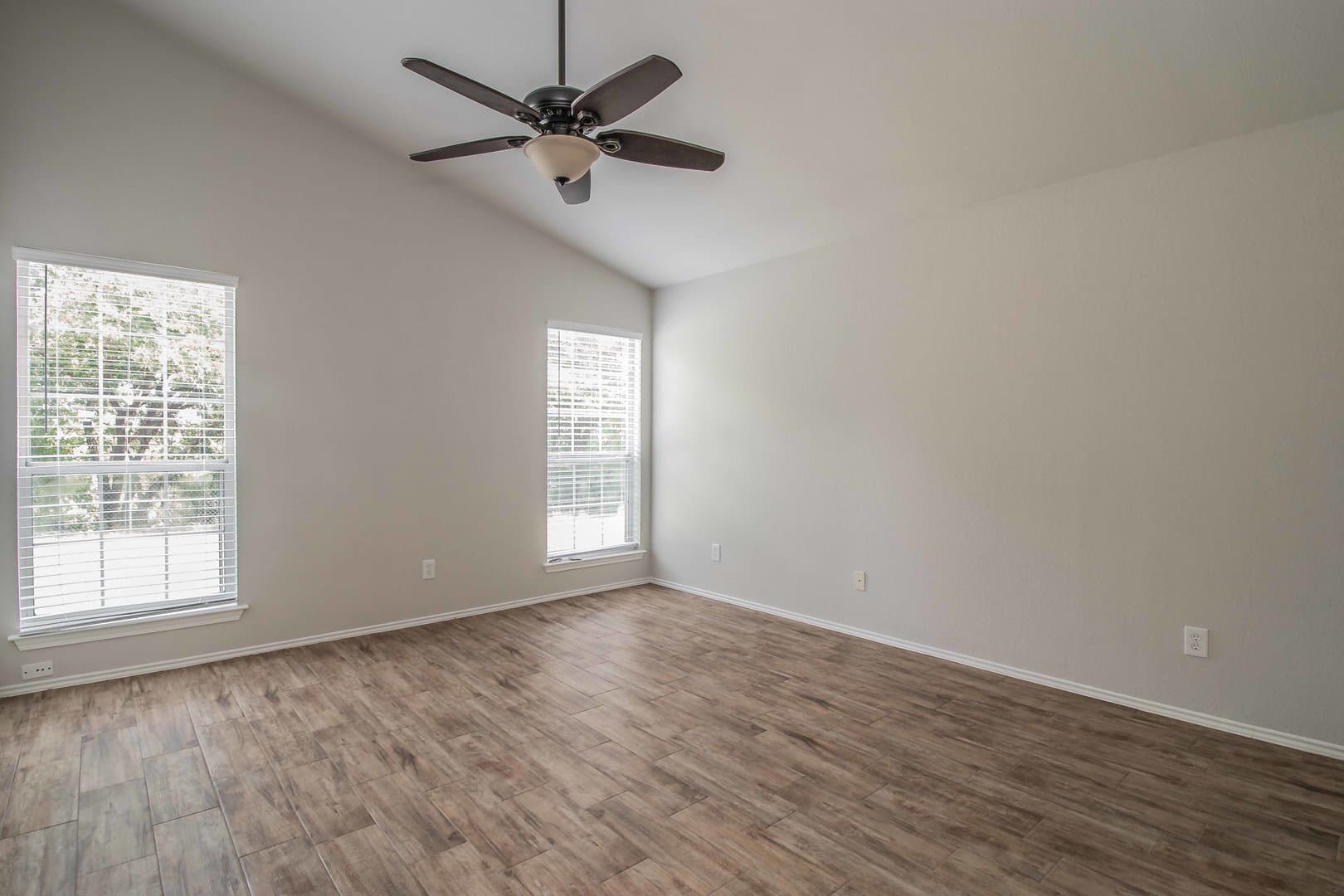 Aledo House: 437 Hillside Drive